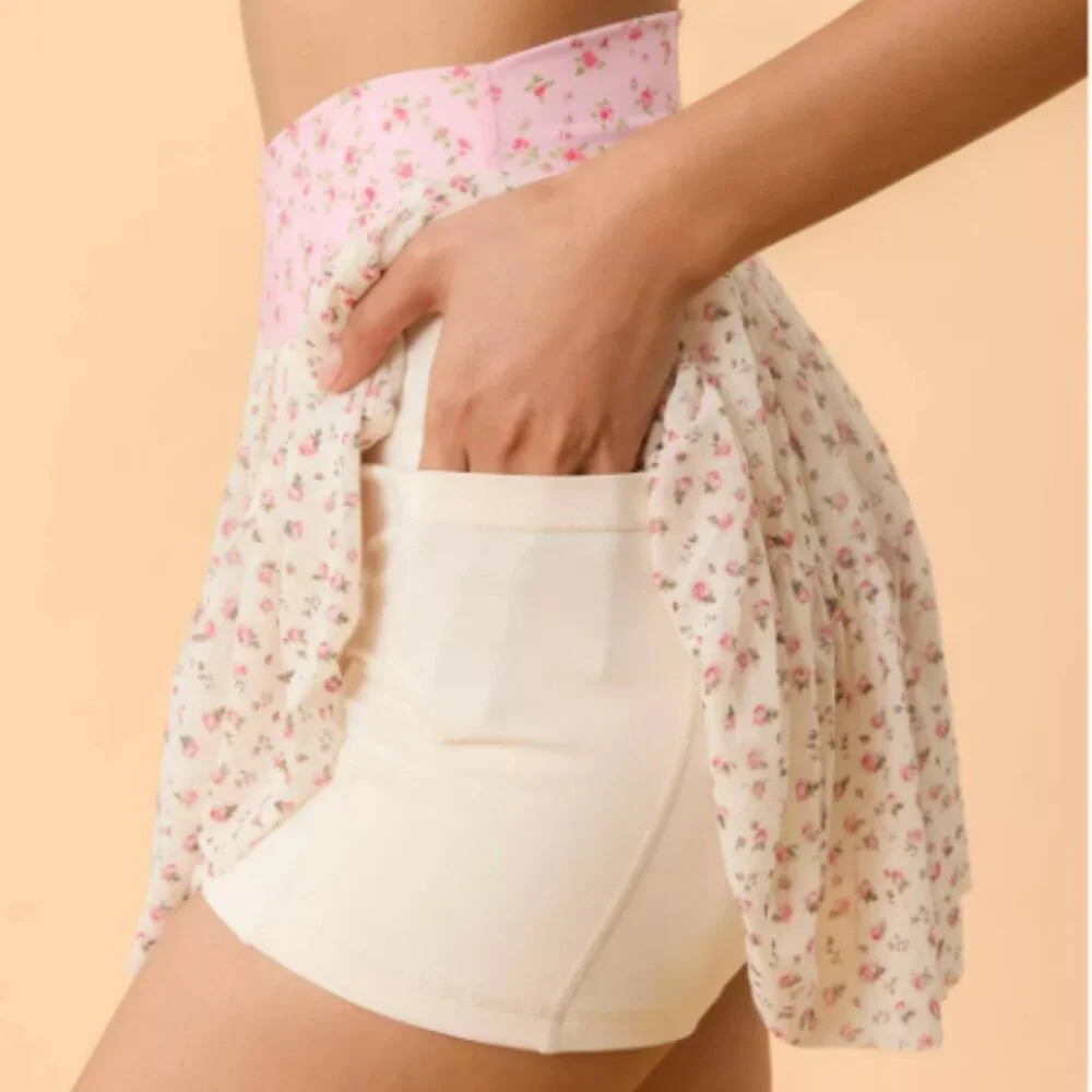 New BLOGILATES Women's Ballerina Skort - Cream Floral Large - Picture 6 of 7